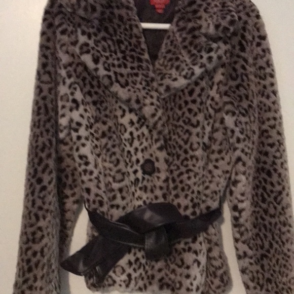 New Espirt Fur like Outwear (M) jacket - Picture 3 of 7